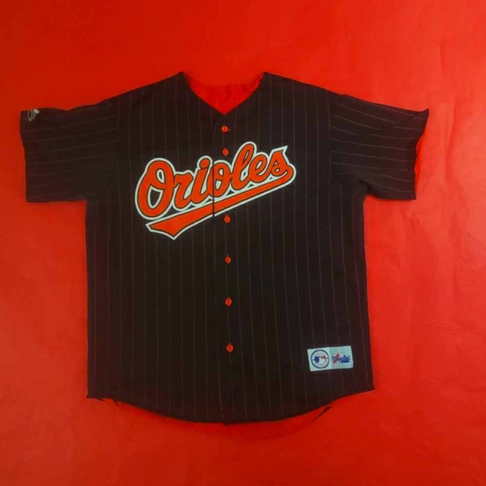 ‼️SOLD‼️ Vintage 90s Majestic MLB reversible Baltimore Orioles baseball jersey